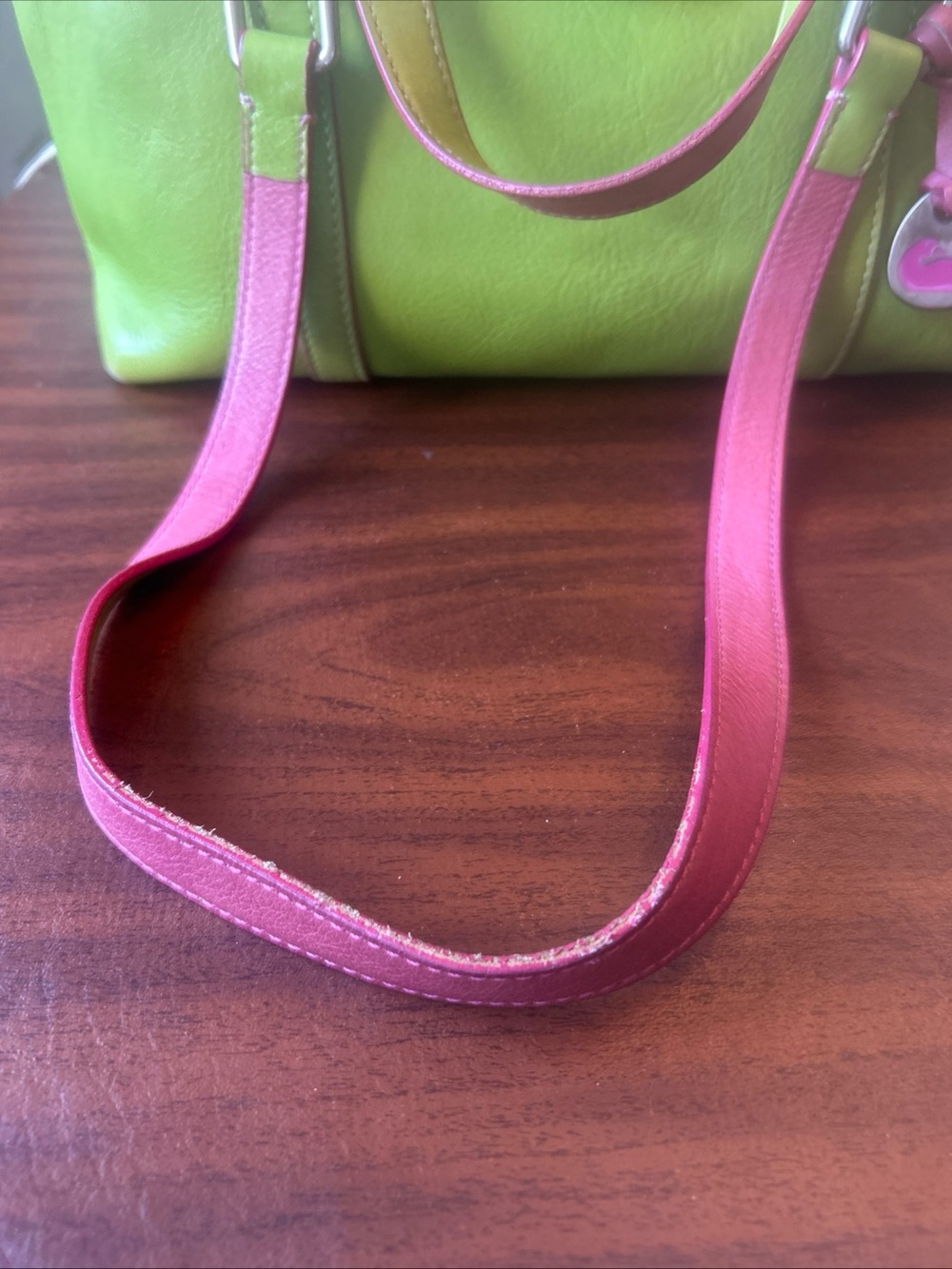 Dooney & Bourke Lime Heart Buckle Green & Pink Trim Shoulder Bag VTG - Picture 12 of 16